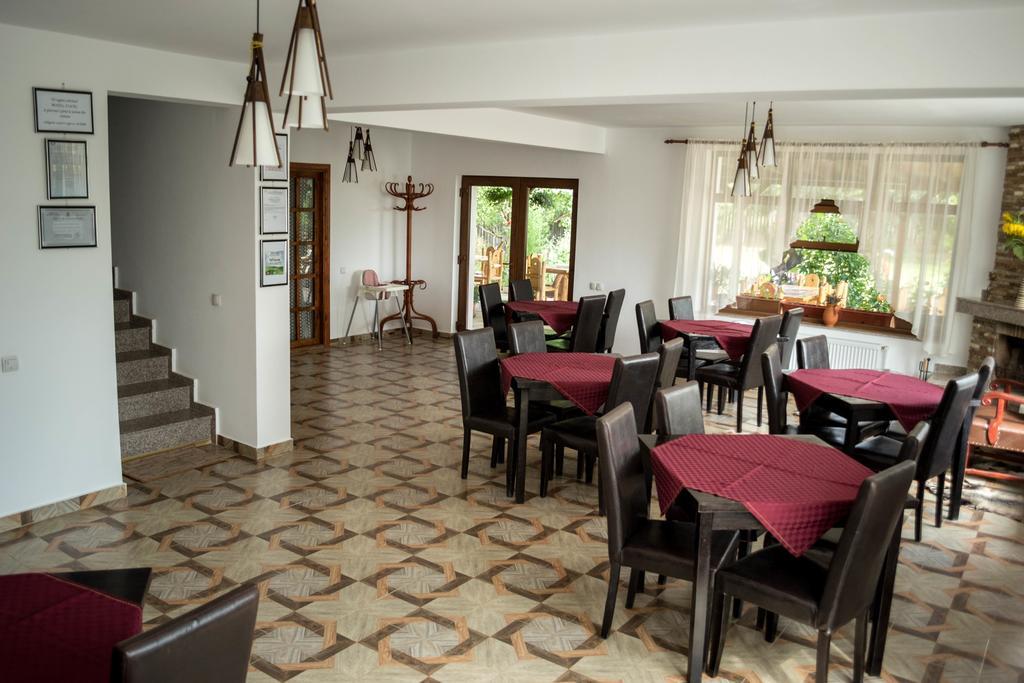 מלון קומאנה Casa Diana מראה חיצוני תמונה