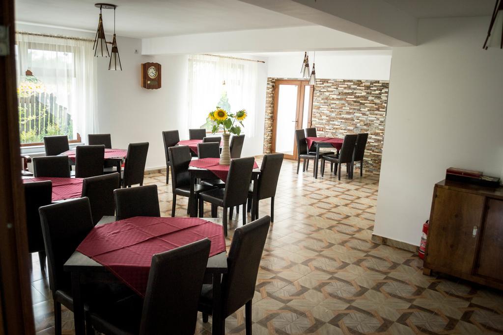 מלון קומאנה Casa Diana מראה חיצוני תמונה